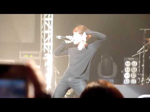 120309 FT Island - Bing Bing Bing + Speaking English @ Nokia Live in LA