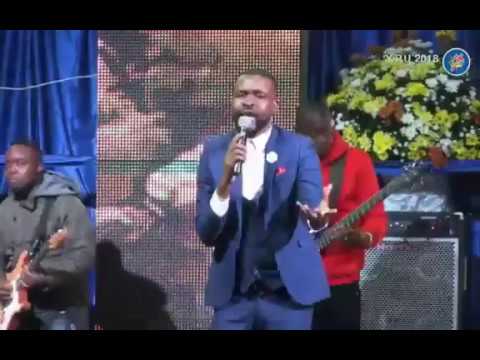 TAKESURE ZAMAR NCUBE - LIVE @ AFM RUFARO YOUTH CONFERENCE 2018