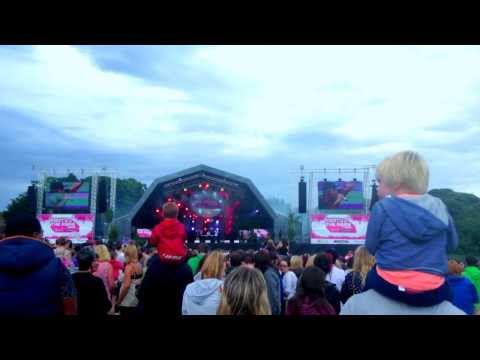 Dizze Rascal - Goin' Crazy - Party In The Park 2013