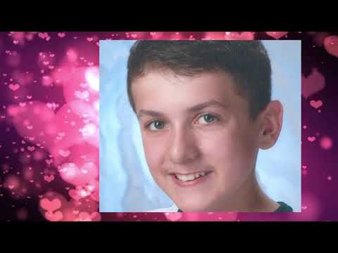 Punoletstvo blizanaca Milice i Milana Stevanovic   1.deo Restoran IZVOR i orkestar ZLATNICI 29.8.21