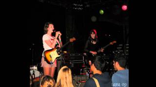 Warpaint - &quot;Lissies Heart Murmur&quot; at The Troubadour