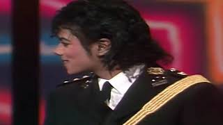 Download lagu Michael Jackson and Diana ross endless love....mp3