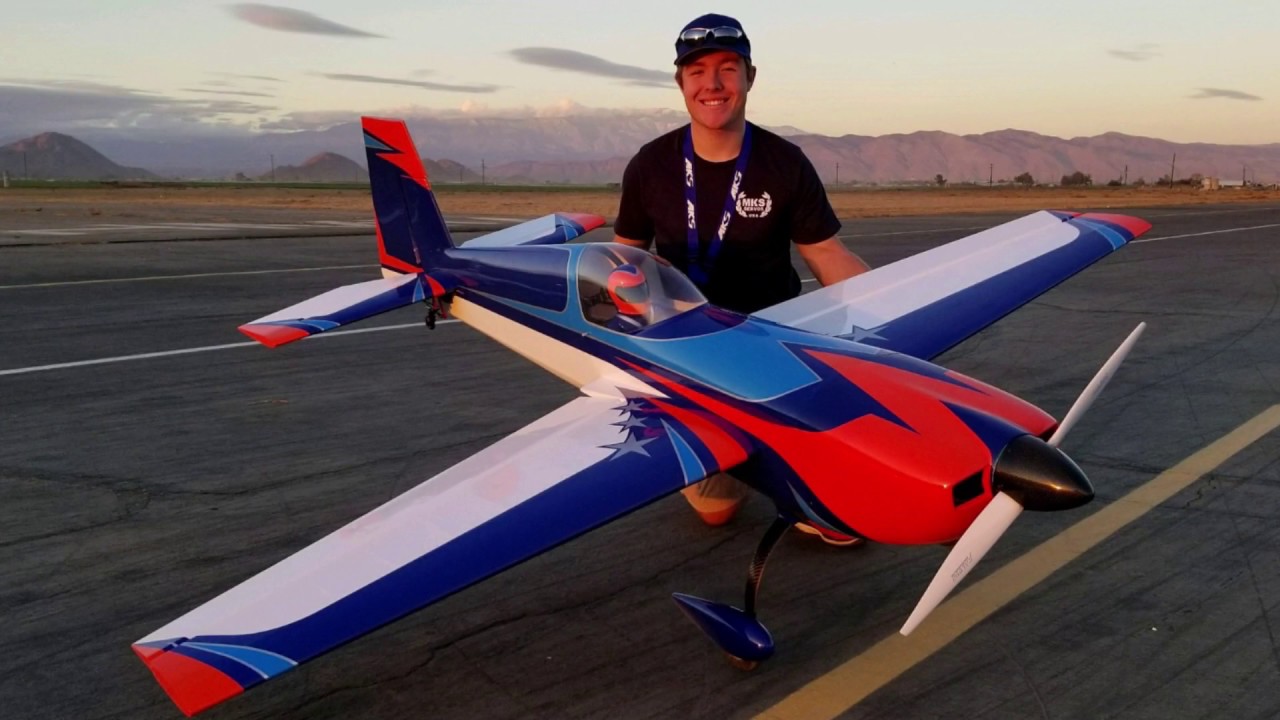 RC letadlo 95" Extra 330S 2,41m, modrá/bílá