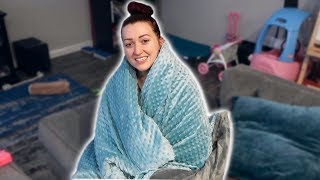 I Tried a $150 Weighted Blanket for Anxiety &amp; Insomnia | Worth The $$$?