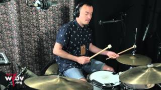 Small Feet - "Gold" (Live at WFUV)