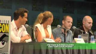 Ryan Reynolds recites the Green Lantern oath at Comic-Con