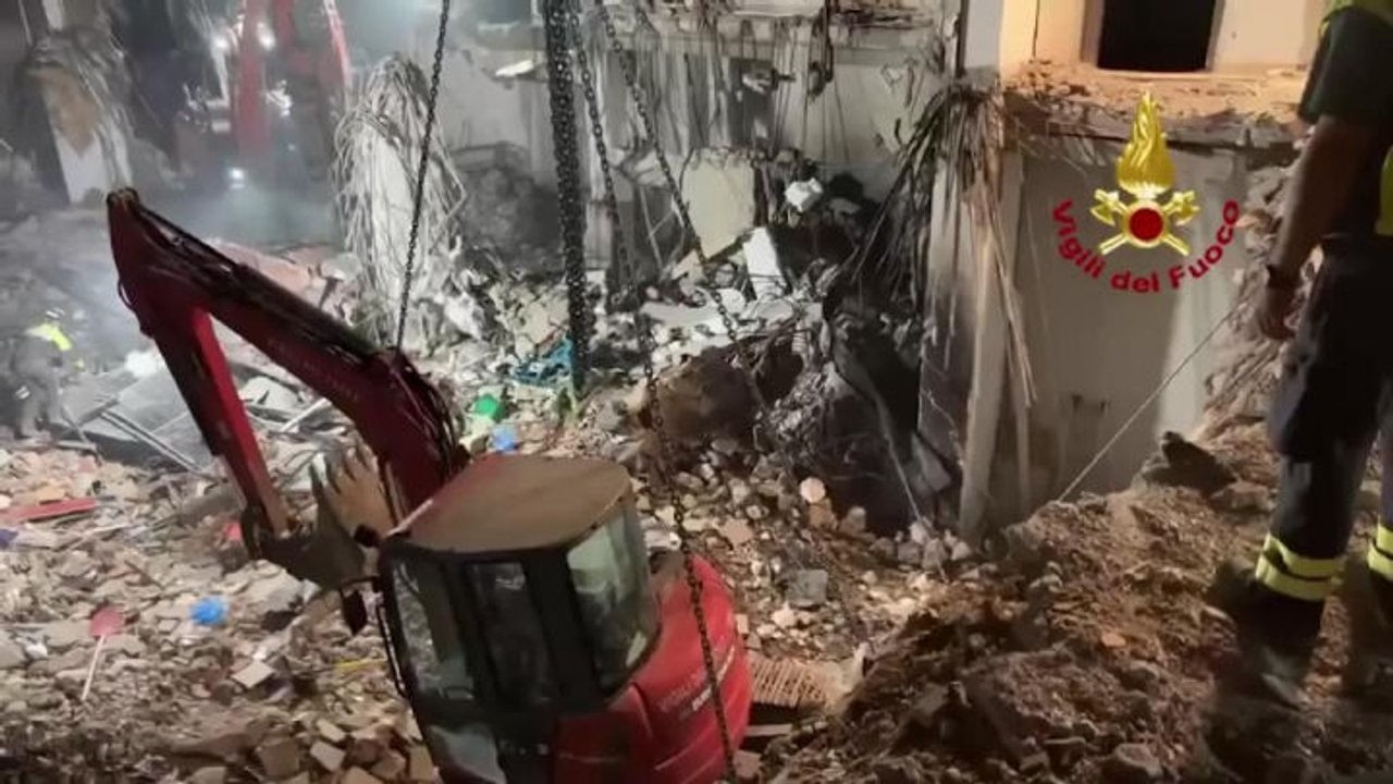 Crollo edificio a Messina, proseguono le ricerche di tre dispersi