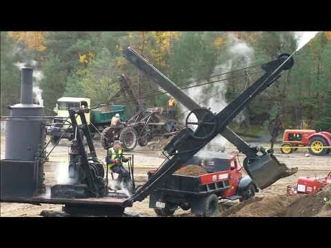 Steam Shovel with covers off, see inside. Video