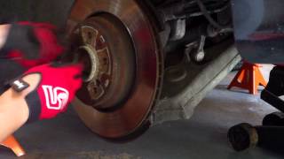 DIY BMW E39 M5/525/528/530/540 Rear brake rotor and pad replacement
