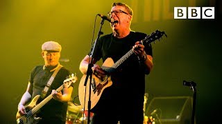 The Proclaimers - Sunshine on Leith (T in the Park 2015)