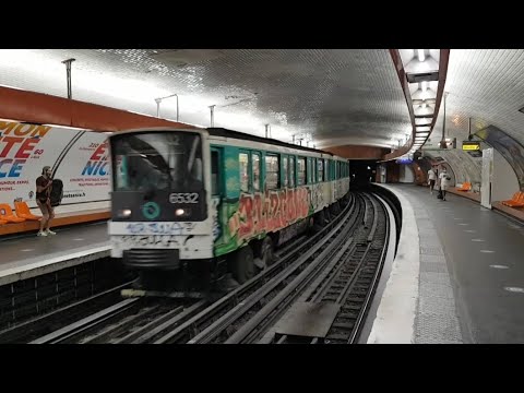 MP73 : Arrêt à la station Denfert Rochereau sur la ligne 6 du métro parisien