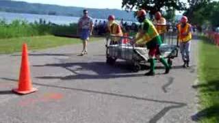 preview picture of video 'Bay City Fest Bed Races, Bay City, WI / Public Works team'