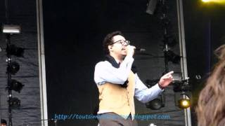 Ben l'Oncle Soul chante "I got a woman"