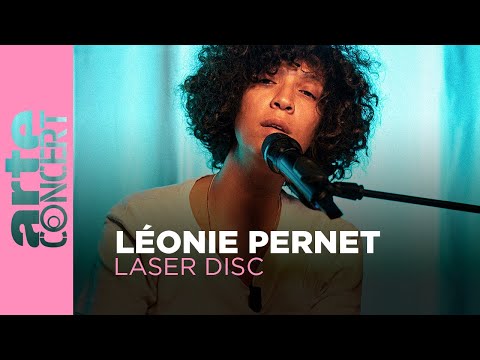 Léonie Pernet "Réparer Le Monde" - En session live dans Laser Disc - ARTE Concert