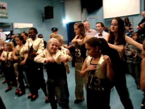 Repetitie Rockstar Almere zingt Rockstar Oma met Dance4All