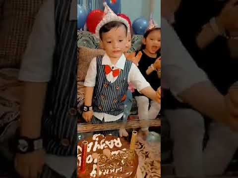 rayyan's cake cutting.... 🥰😍