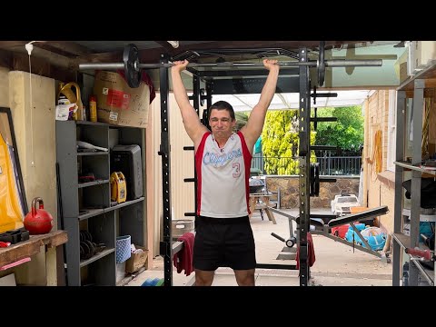 Squat everyday Day 1089: I want to do splits