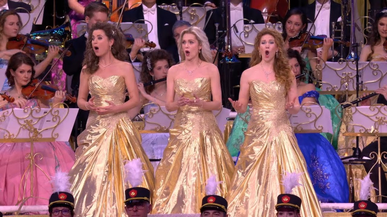 O Holy Night – André Rieu with 400 brass players
