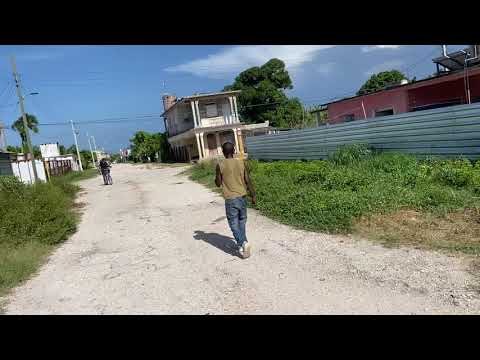 Recorrido por las calles de Cuba hoy por pueblos del interior Caibarién en la provincia  Villa Clara