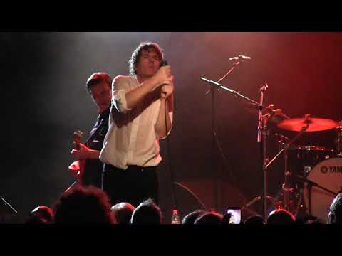 and also the trees 2019 11 23 cognac les abattoirs a room lives in lucy