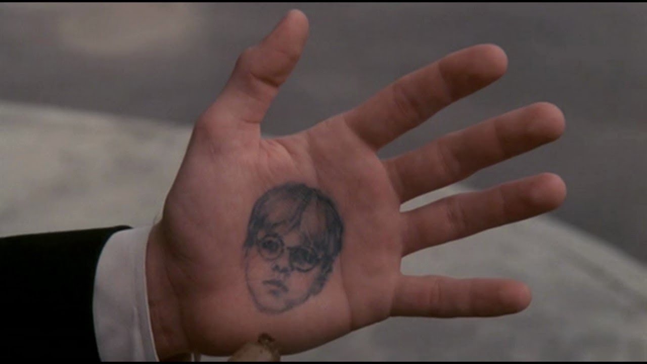 Miniature de la vidéo Something Wicked This Way Comes - Jonathan Pryce Jason Robards - Something Wicked is Here du film La Foire des ténèbres