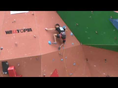 Massive jump for the end of a qualification route - Loïc Timmermans - IFSC