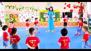 Tiết dạy hay Hoạt động với đồ vật “Bé chơi với vòng” 25 – 36