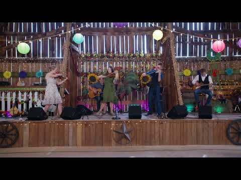 Natalie MacMaster - Fiddler's Despair - Cape Breton Style Fiddle (Live)