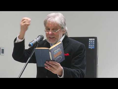 Vytautas Rumšas skaito Romualdo Granausko kūrybą Rokiškio Juozo Keliuočio bibliotekoje. Video Alicijos Matiukienės.