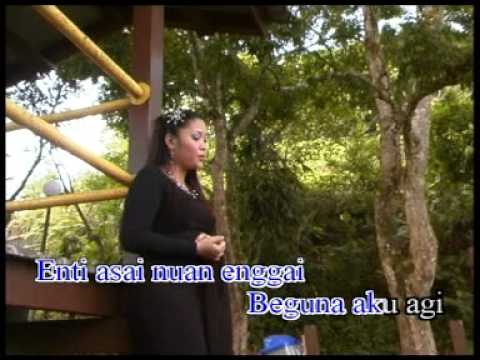 enda gagit ke duit nuan-Lucy M