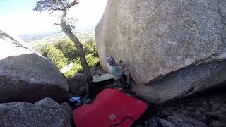 Video thumbnail of Mi pequeño okuma, 7a+ (trave). La Jonquera