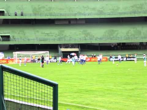 Coritiba 3x2 Santo André - Cobrança de falta de Léo Gago - Camp. Brasileiro 2010