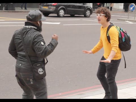 download lagu mp3 mp4 Hands On London, download lagu Hands On London gratis, unduh video klip Hands On London