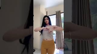 Tante Meii Bergoyang