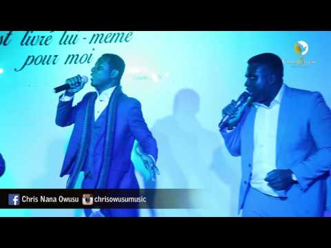 Chris Owusu ft.Daniel Twum - African Praise Medley (Live in France)