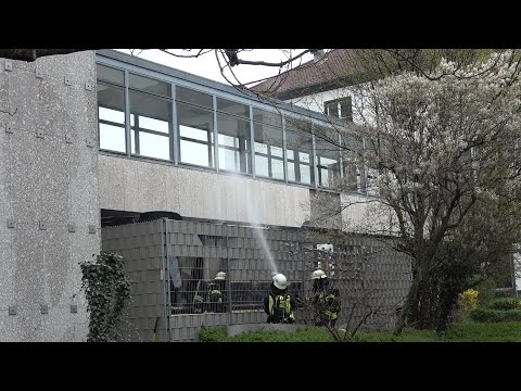 Kühlaggregatbrand vor Unigebäude sorgt für Großeinsatz in Bonner Weststadt am 20.03.20 + O-Ton