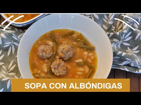 Sopa con albóndigas
