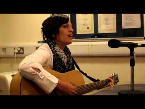 Sam Holmes - Deep Water (Jewel cover) (live at Choice Radio, Worcester - 29th August 12)