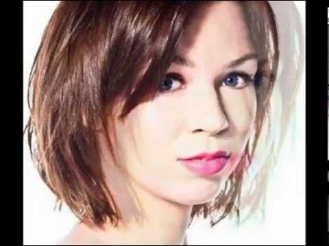 download lagu mp3 mp4 Short Layered Bob For Thin Hair, download lagu Short Layered Bob For Thin Hair gratis, unduh video klip Short Layered Bob For Thin Hair