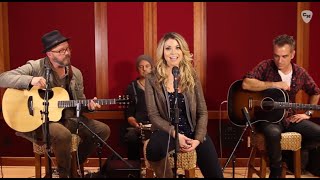 Sandra Lynn - Something To Talk About | Hear and Now | Country Now