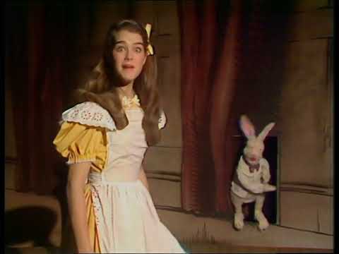 The Muppet Show - 506: Brooke Shields - The shrinking scene (1980)