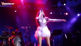 Ho Ngoc Ha LIVE at Snoqualmie Casino Dec 2014 (s2)