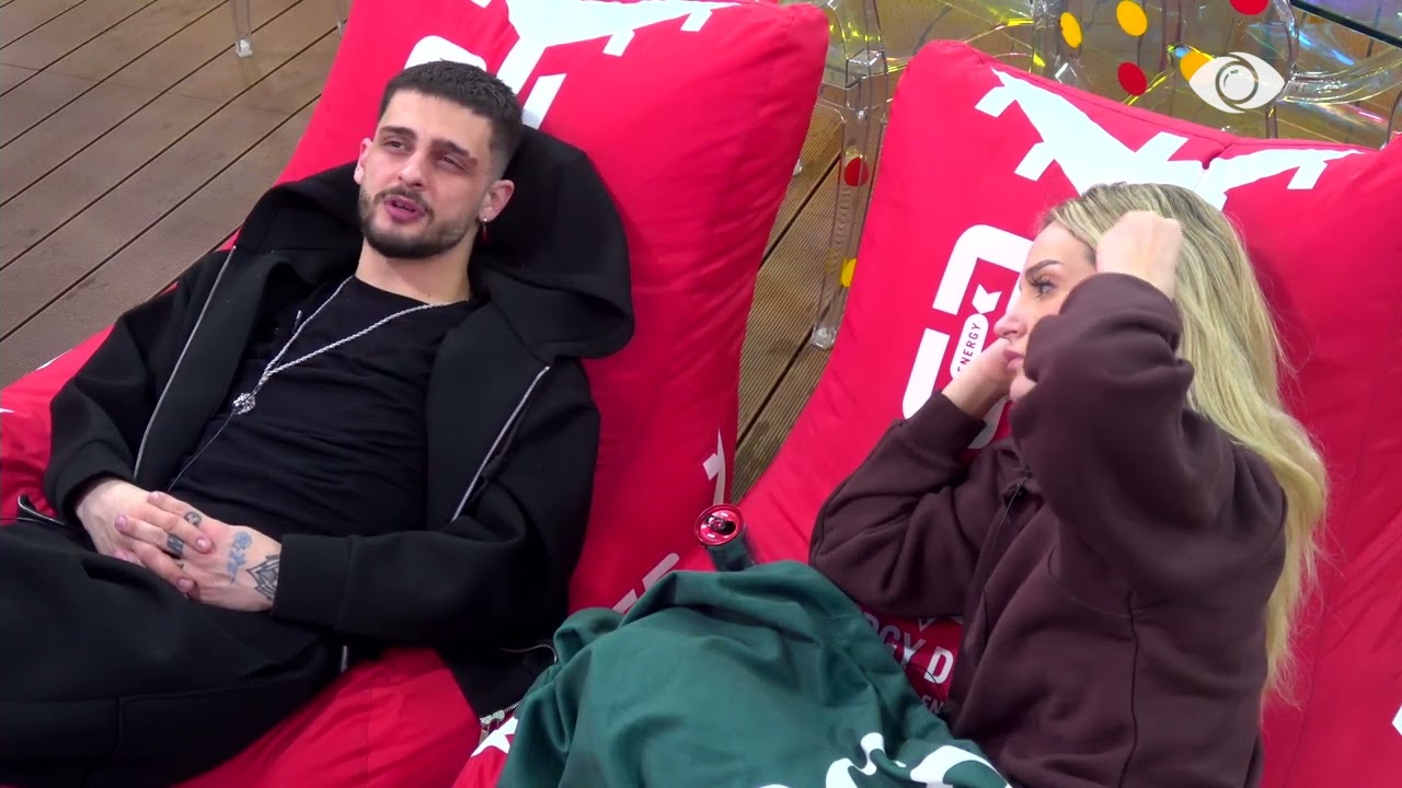 Jam shumë i dashur, them pse jam kështu/ Vijon biseda mes Gimbos dhe Selin