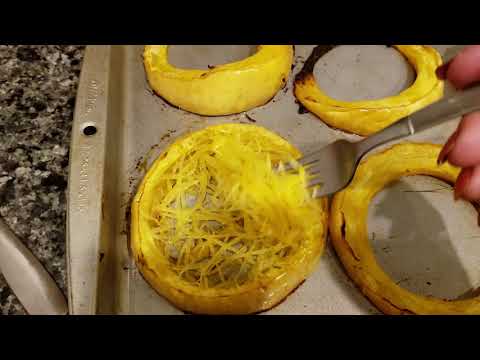 KETO friendly low carb spagetti squash casserole with...