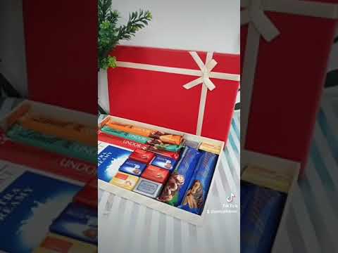 Lindt Selection Box🍫🎁 #shorts #lindtchocolate #chocolate #chocolatelover #gifts