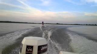 preview picture of video 'Waterskiing at Hillside Beach'