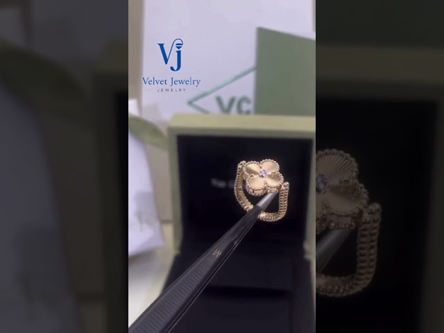 خاتم الورده بوجهين حجر وذهب