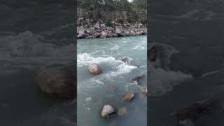 preview picture of video 'Uttrakhand Badrinath alknanda River and nandakini River sangam from Nandprayag'