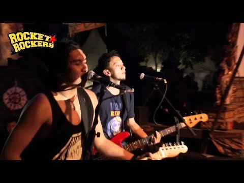download lagu mp3 mp4 Download Lagu Rocket Rockers Akhiri Sepi, download lagu Download Lagu Rocket Rockers Akhiri Sepi gratis, unduh video klip Download Lagu Rocket Rockers Akhiri Sepi