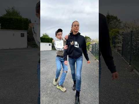 QUAND TU CROIS ÊTRE SAUVÉ👜🤣#humour #shorts